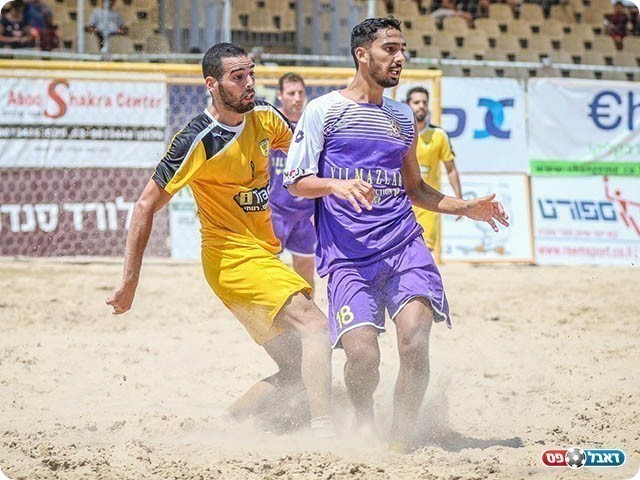 שלום אדרי. בסופו של דבר ישחק בכפר שלם (וואסים מוואסי)